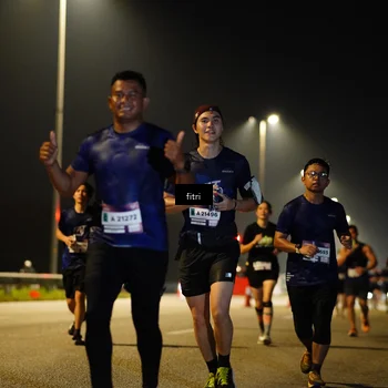 Runner Photo 7420063