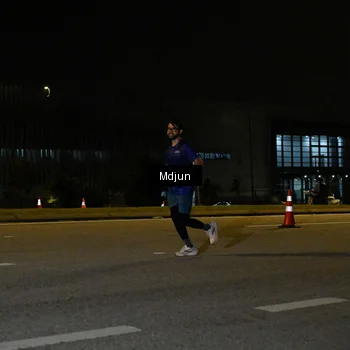 Runner Photo 7420084