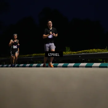 Runner Photo 7420098