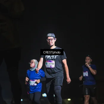 Runner Photo 7420106