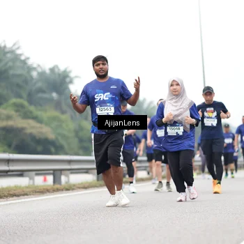 Runner Photo 7420111