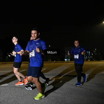 Runner Photo 7420128