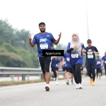 Runner Photo 7420130