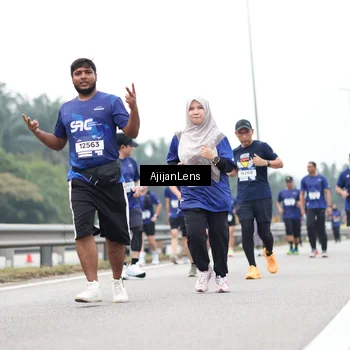 Runner Photo 7420131