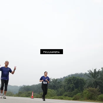 Runner Photo 7420134
