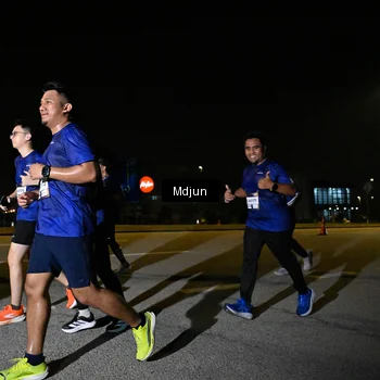 Runner Photo 7420139