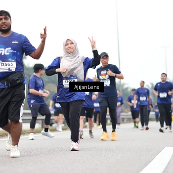 Runner Photo 7420157