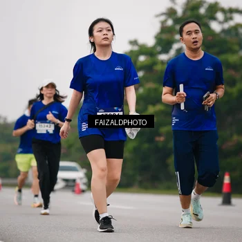 Runner Photo 7420168
