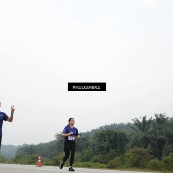 Runner Photo 7420277