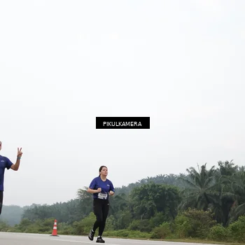Runner Photo 7420286
