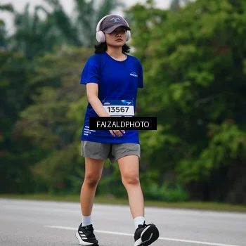 Runner Photo 7420292