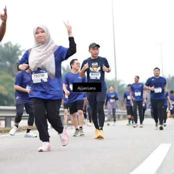 Runner Photo 7420294
