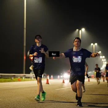 Runner Photo 7420304