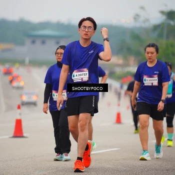 Runner Photo 7420308