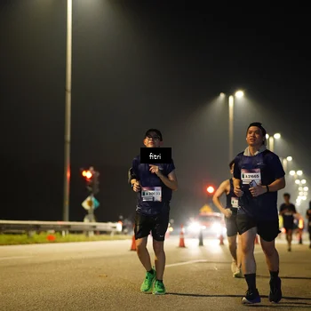 Runner Photo 7420312