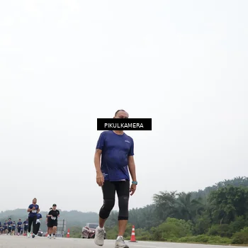 Runner Photo 7420466