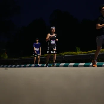 Runner Photo 7420469