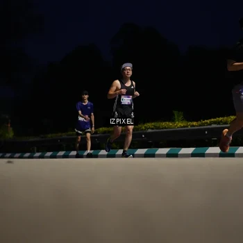 Runner Photo 7420480
