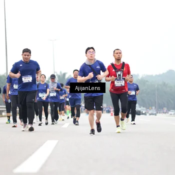 Runner Photo 7420487