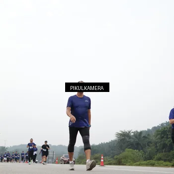 Runner Photo 7420488