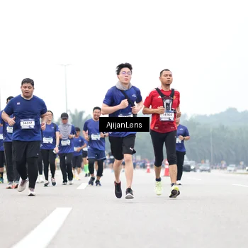 Runner Photo 7420489