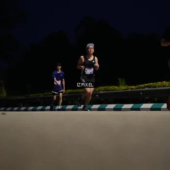 Runner Photo 7420494