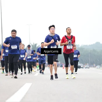 Runner Photo 7420495