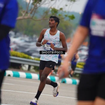 Runner Photo 7420499
