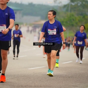 Runner Photo 7420500