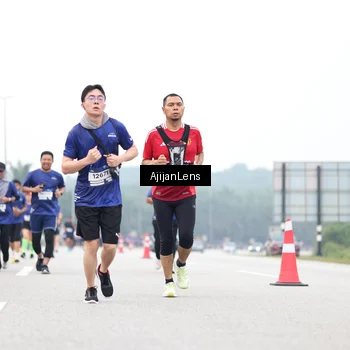 Runner Photo 7420509