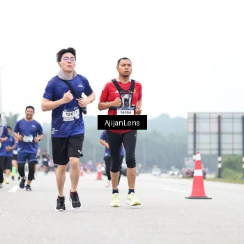 Runner Photo 7420512