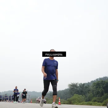Runner Photo 7420514