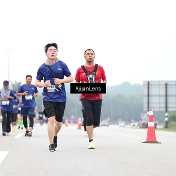 Runner Photo 7420516