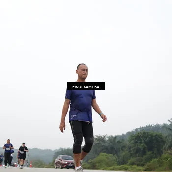 Runner Photo 7420686