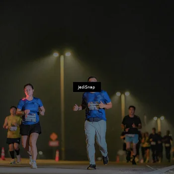 Runner Photo 7420687
