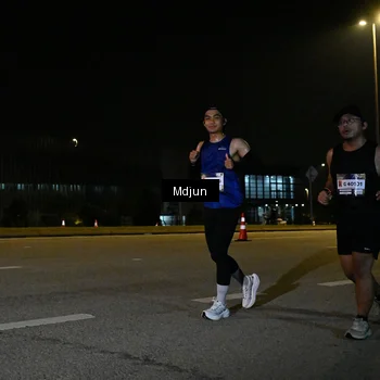 Runner Photo 7420691