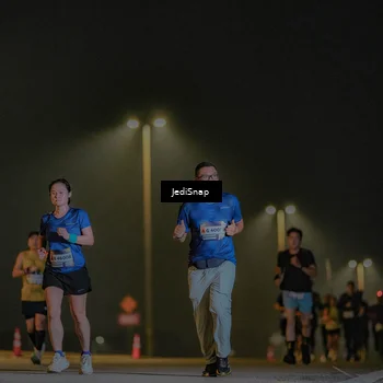 Runner Photo 7420695