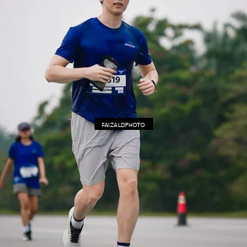 Runner Photo 7420734