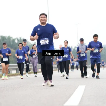 Runner Photo 7420735