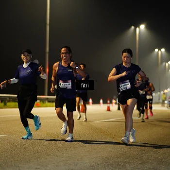 Runner Photo 7420738
