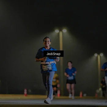 Runner Photo 7420744
