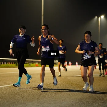 Runner Photo 7420748