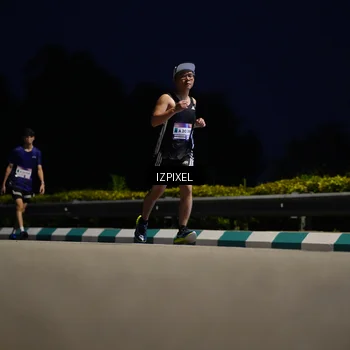 Runner Photo 7420756