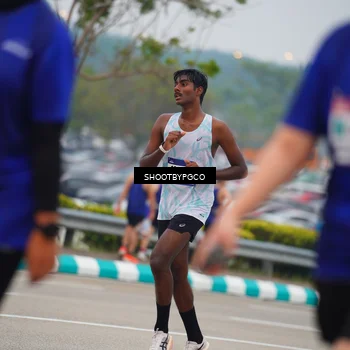 Runner Photo 7420758