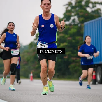 Runner Photo 7420802