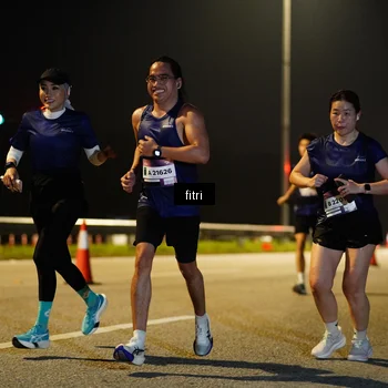 Runner Photo 7420830