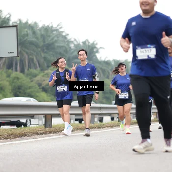 Runner Photo 7420850