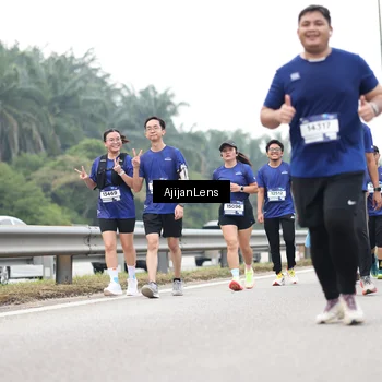 Runner Photo 7420852