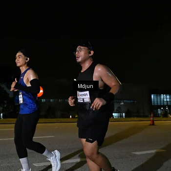 Runner Photo 7420858