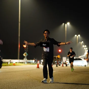 Runner Photo 7420860